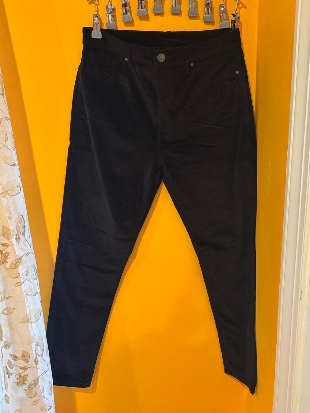 Velvet Texture Black Skinny “Jeans”